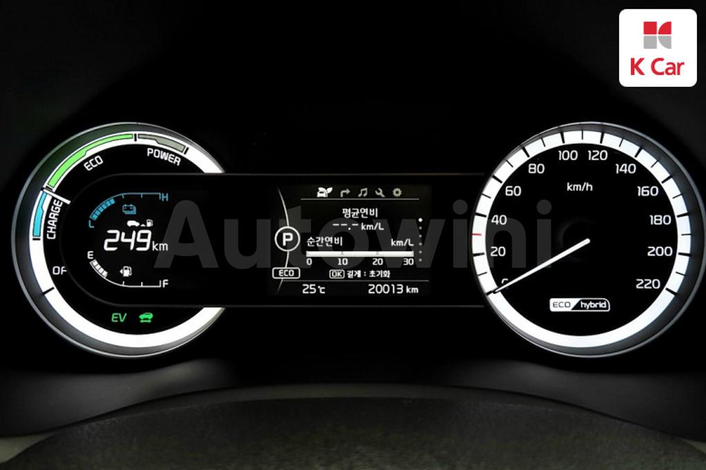 KNACB81CGJA218162 2018 KIA NIRO PRESTIGE-5