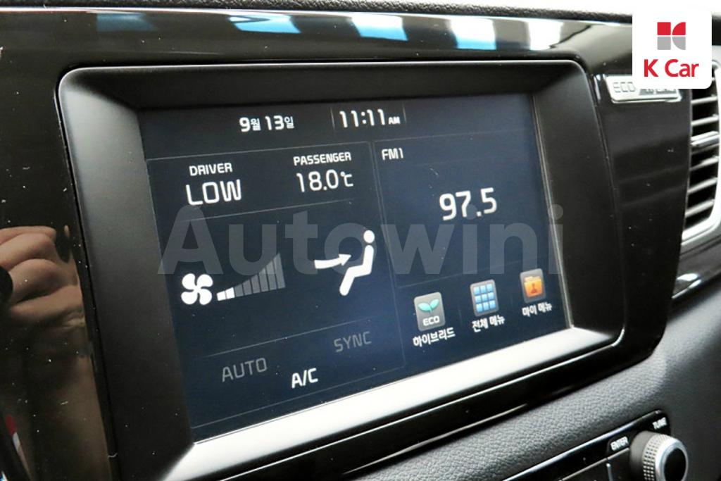 2018 KIA NIRO PRESTIGE - 8