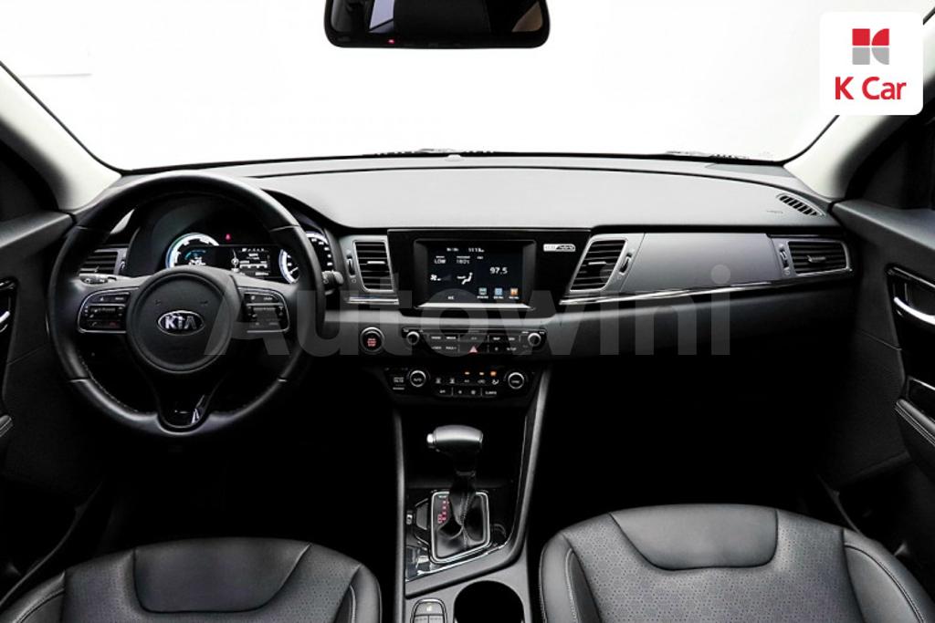 2018 KIA NIRO PRESTIGE - 17