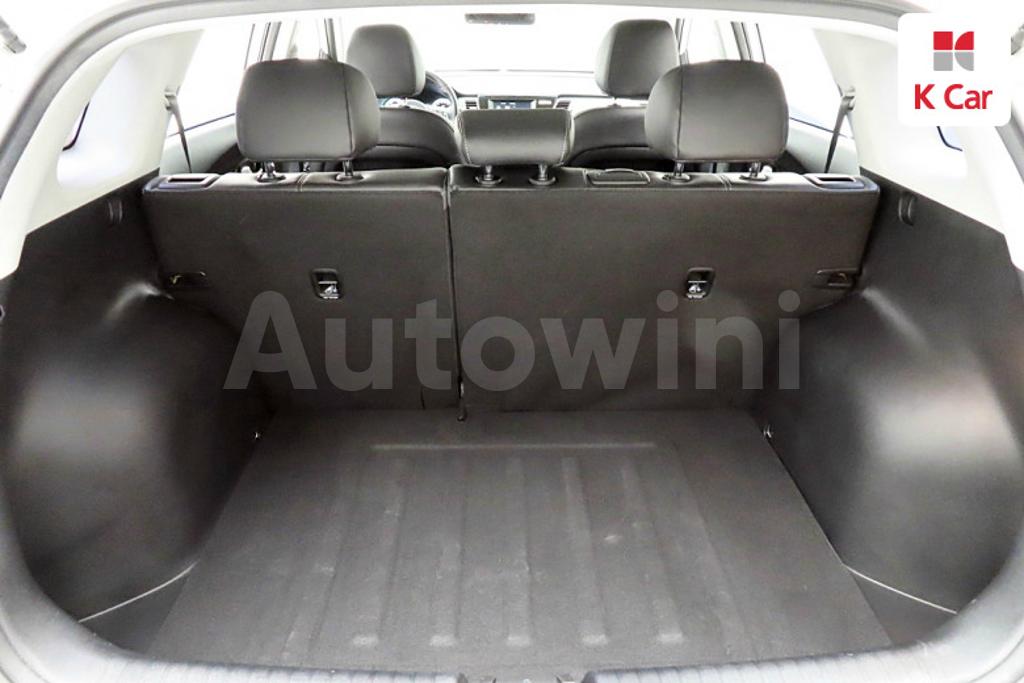 2018 KIA NIRO PRESTIGE - 19