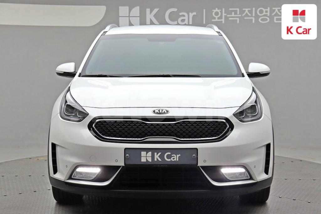 KNACC81CGJA155262 2018 KIA NIRO NOBLESSE-1