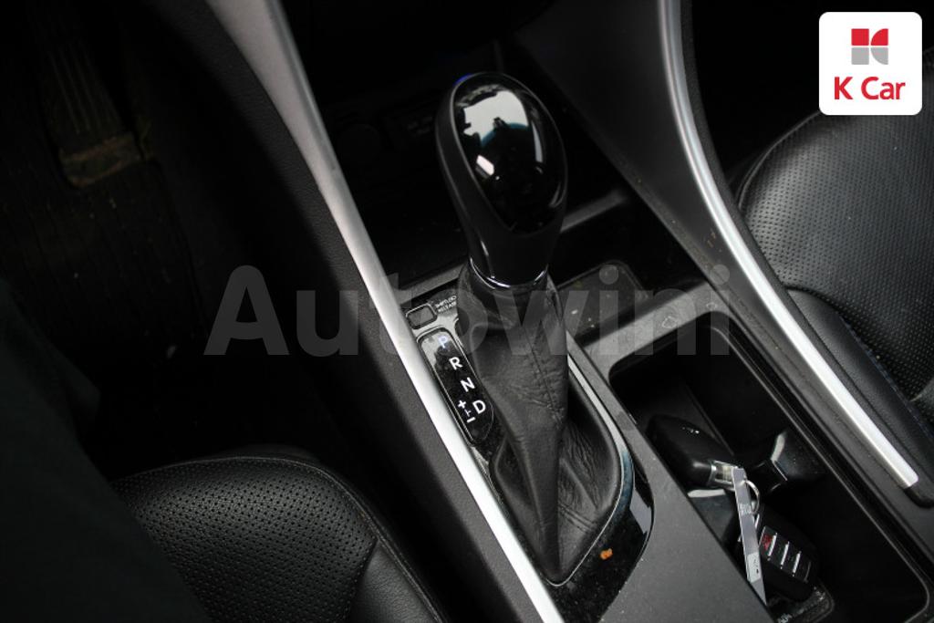 2012 HYUNDAI SONATA HYBRID 2.0 - 10
