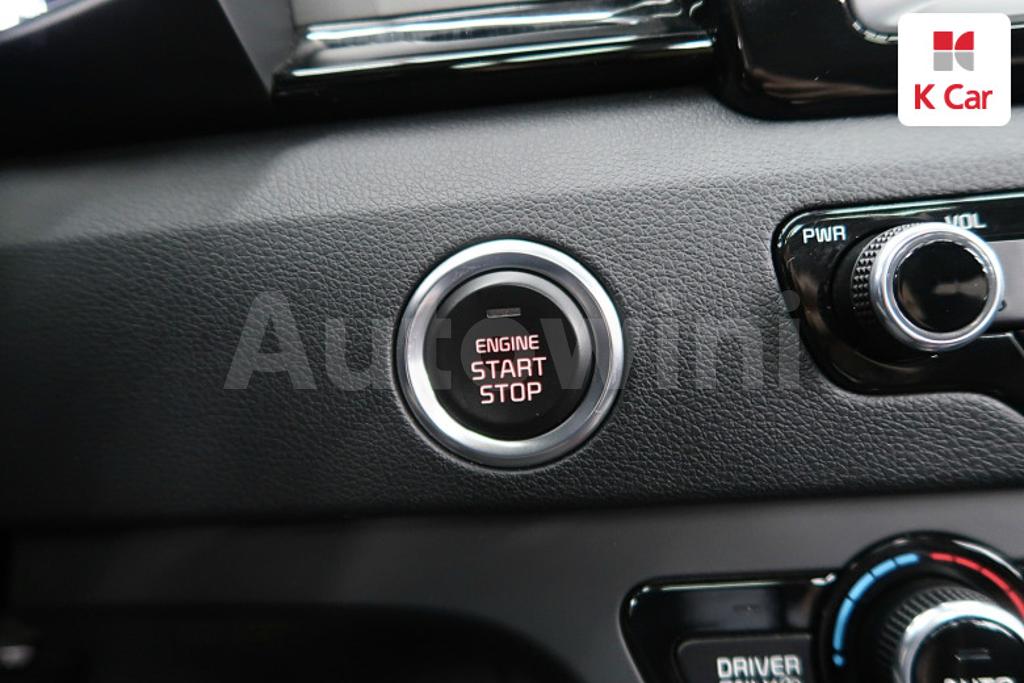 2018 KIA NIRO PRESTIGE - 15