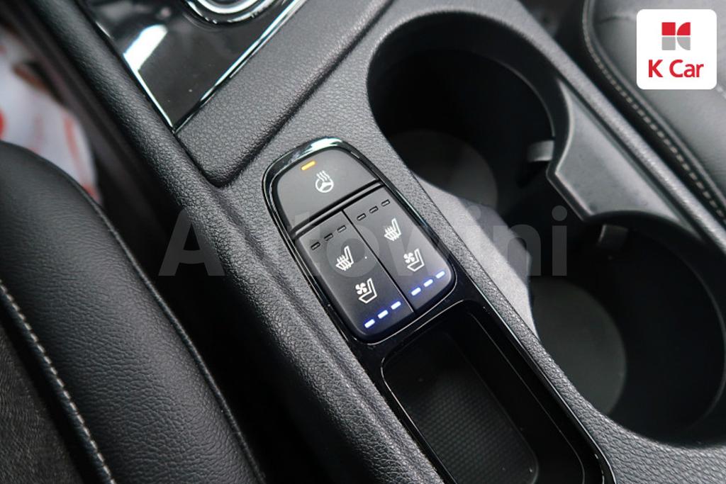 2018 KIA NIRO PRESTIGE - 17
