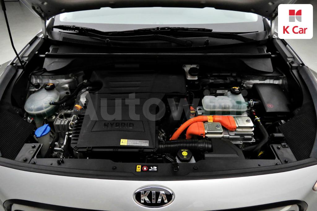 KNACB81CGJA212205 2018 KIA NIRO PRESTIGE-5