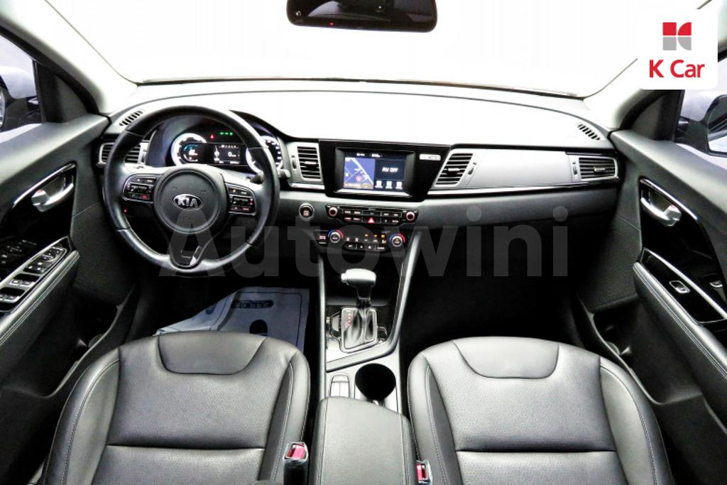 2018 KIA NIRO PRESTIGE - 7