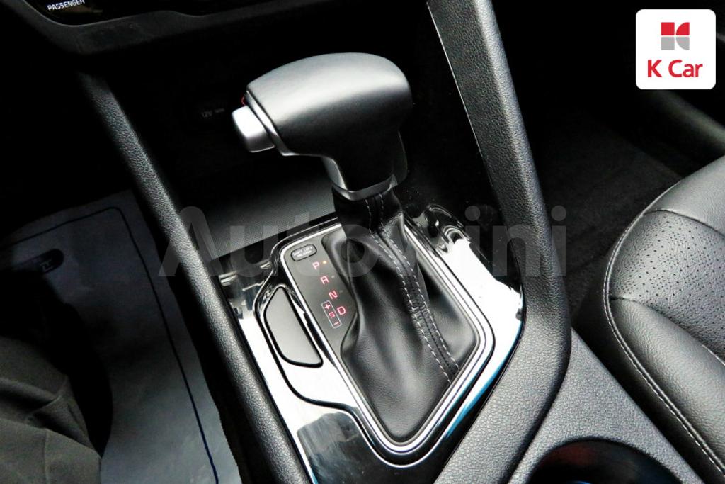 2018 KIA NIRO PRESTIGE - 8