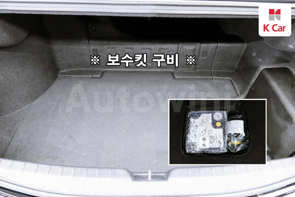 2017 HYUNDAI GRANDEUR HG AZERA PREMIUM COLLECTION - 18