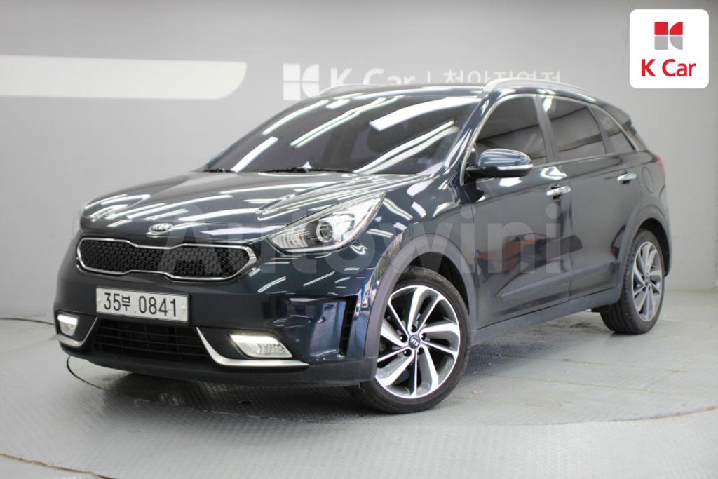 KNACB81CGHA005533 2017 KIA NIRO PRESTIGE-0