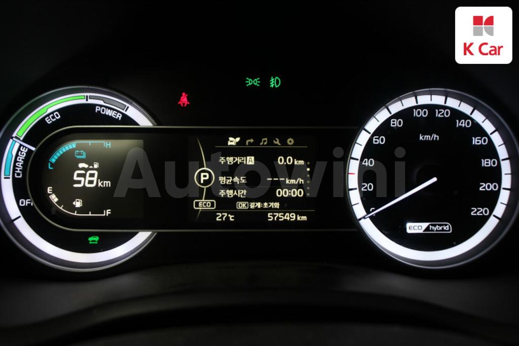 KNACB81CGHA005533 2017 KIA NIRO PRESTIGE-4
