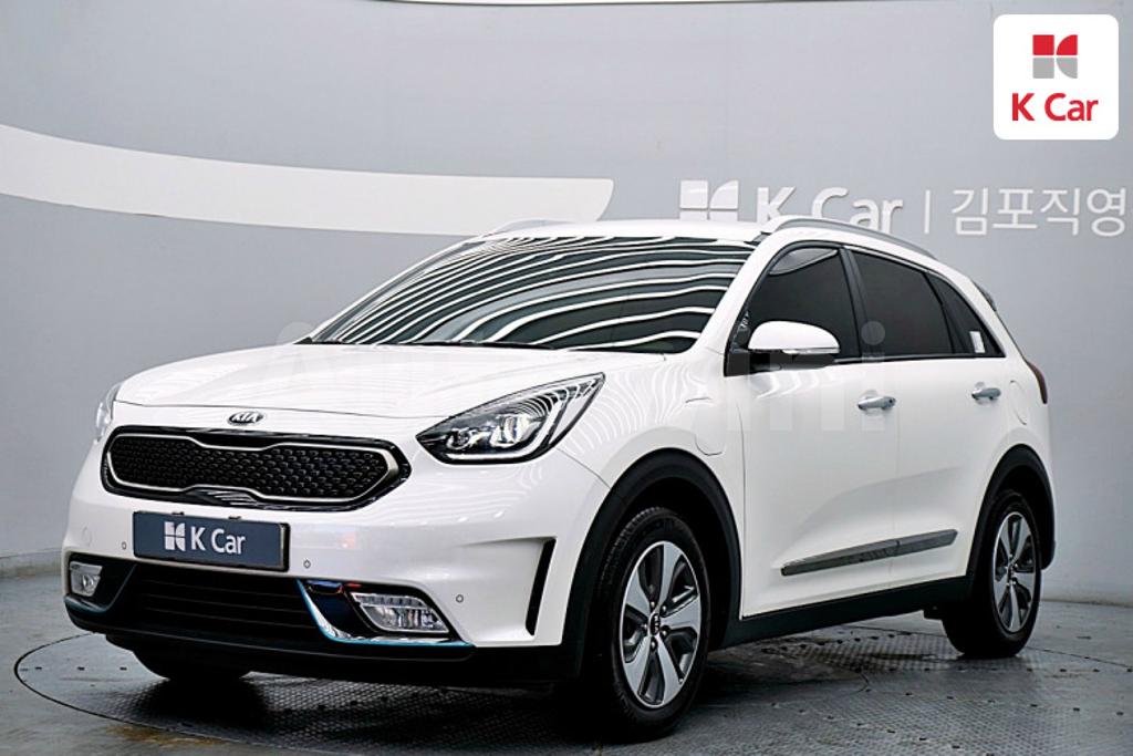 KNACC81DGJA156817 2018 KIA NIRO NOBLESSE-0
