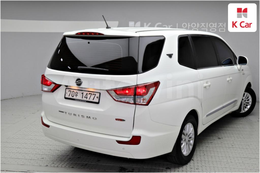 2016 SSANGYONG KORANDO TURISMO 4WD TX 11 SEATS - 12