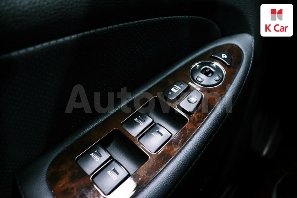 2010 HYUNDAI GENESIS BH330 LUXURY - 9