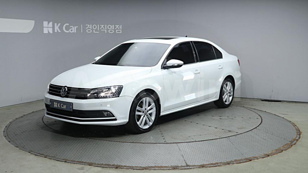 WVWZZZ16ZFM011324 2015 VOLKSWAGEN  JETTA 2.0 TDI BLUE-MOTION PREMIUM-1