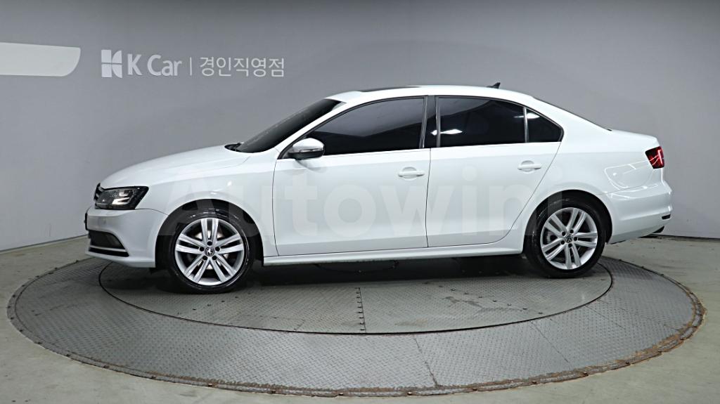 WVWZZZ16ZFM011324 2015 VOLKSWAGEN  JETTA 2.0 TDI BLUE-MOTION PREMIUM-3