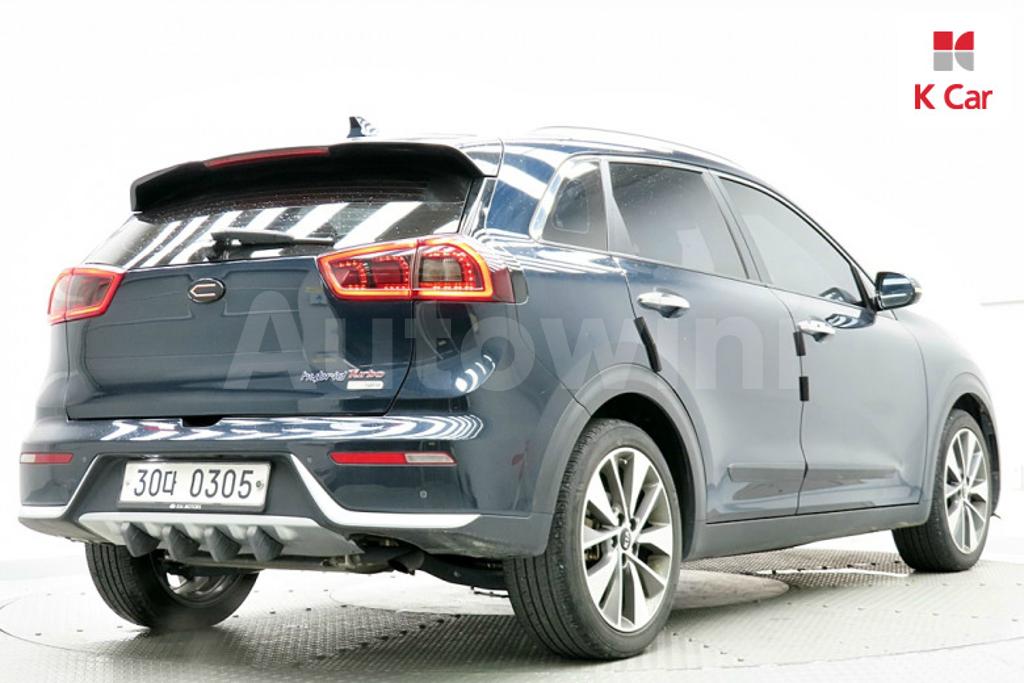 KNACB81CGHA021362 2017 KIA NIRO PRESTIGE-2