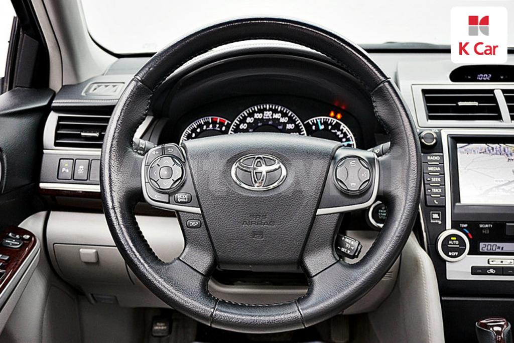 2014 TOYOTA  CAMRY 2.5 XLE - 10