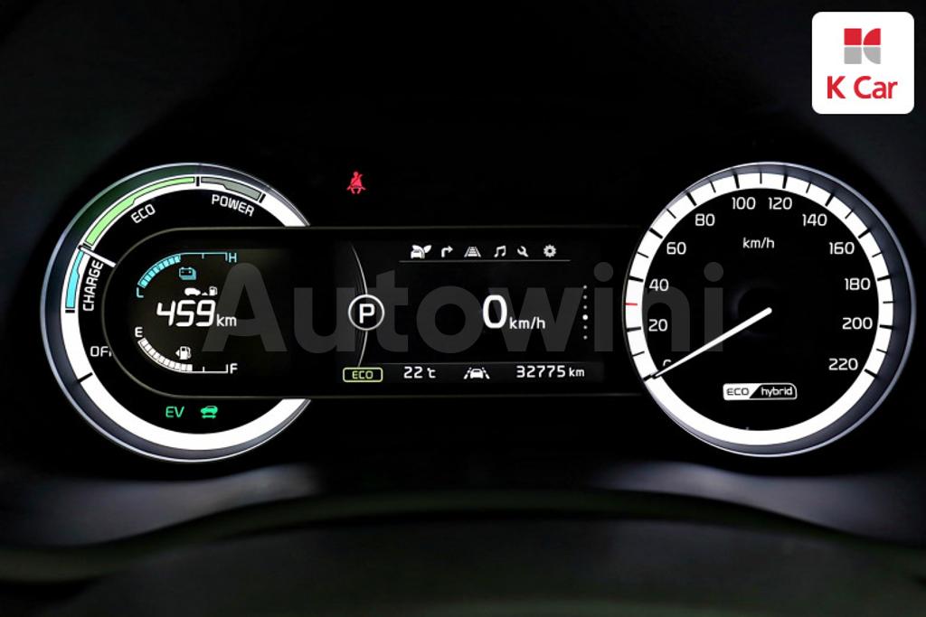 KNACB81CGHA004528 2017 KIA NIRO PRESTIGE-5