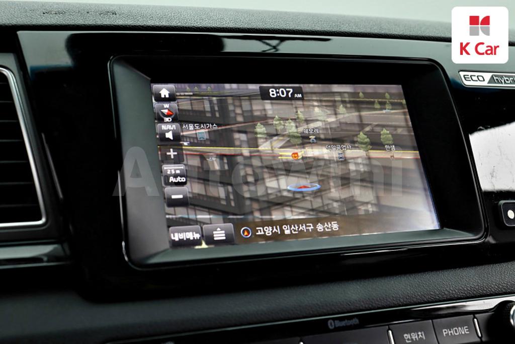2017 KIA NIRO PRESTIGE - 8