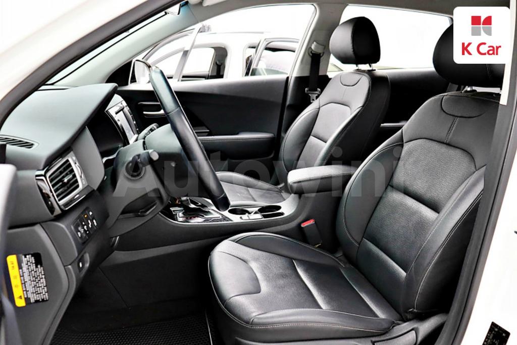 2017 KIA NIRO PRESTIGE - 15