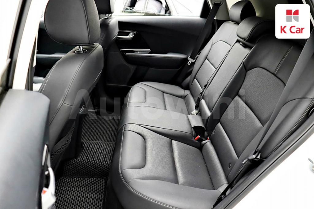 2017 KIA NIRO PRESTIGE - 16