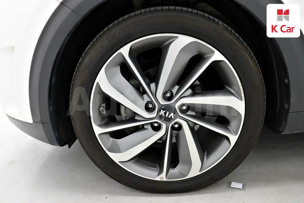 2017 KIA NIRO PRESTIGE - 19
