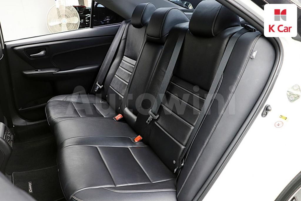 2016 TOYOTA  CAMRY 2.5 XLE - 16