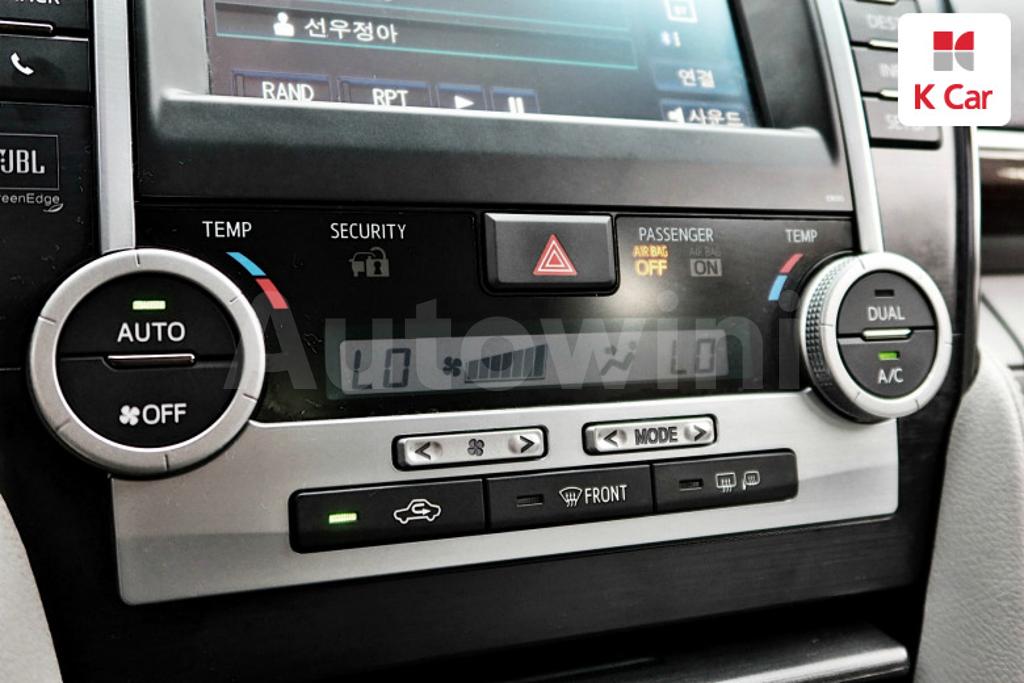 2013 TOYOTA  CAMRY 2.5 XLE - 11