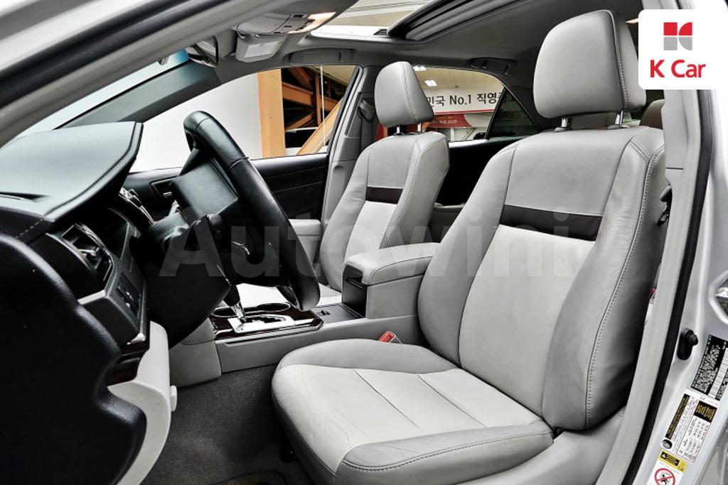 2013 TOYOTA  CAMRY 2.5 XLE - 15