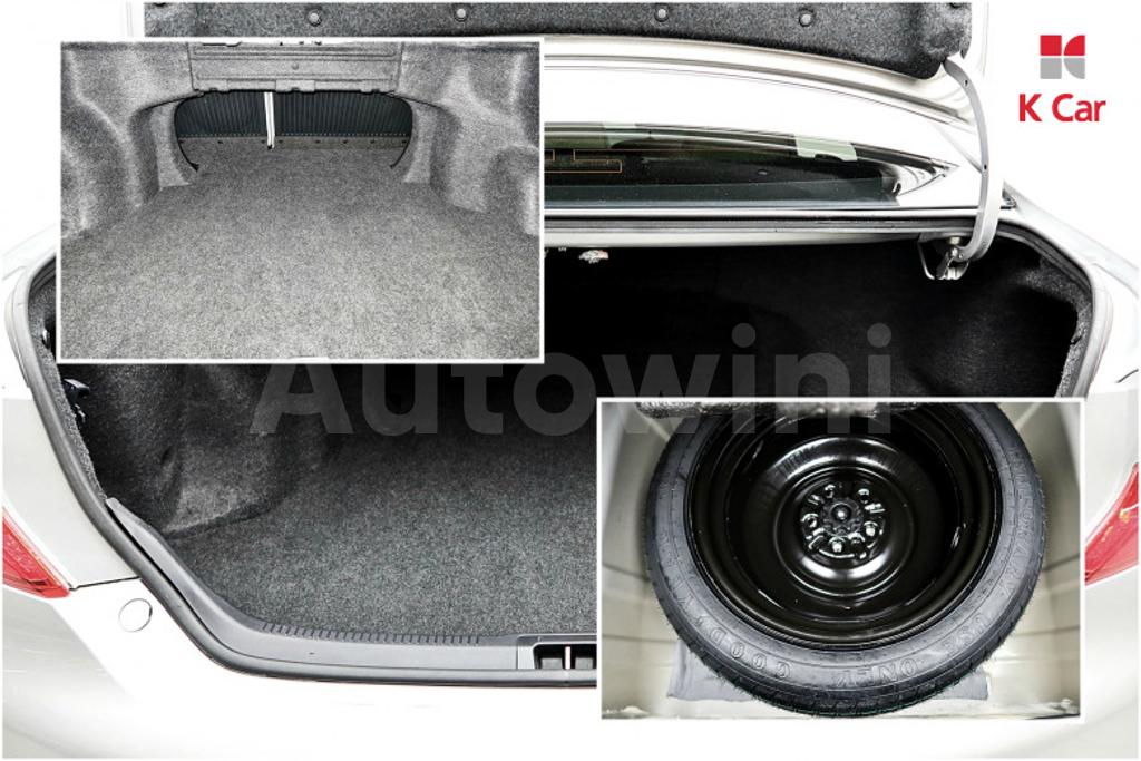 2013 TOYOTA  CAMRY 2.5 XLE - 18