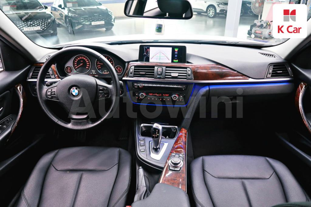 2012 BMW 3 SERIES F30  320I - 8