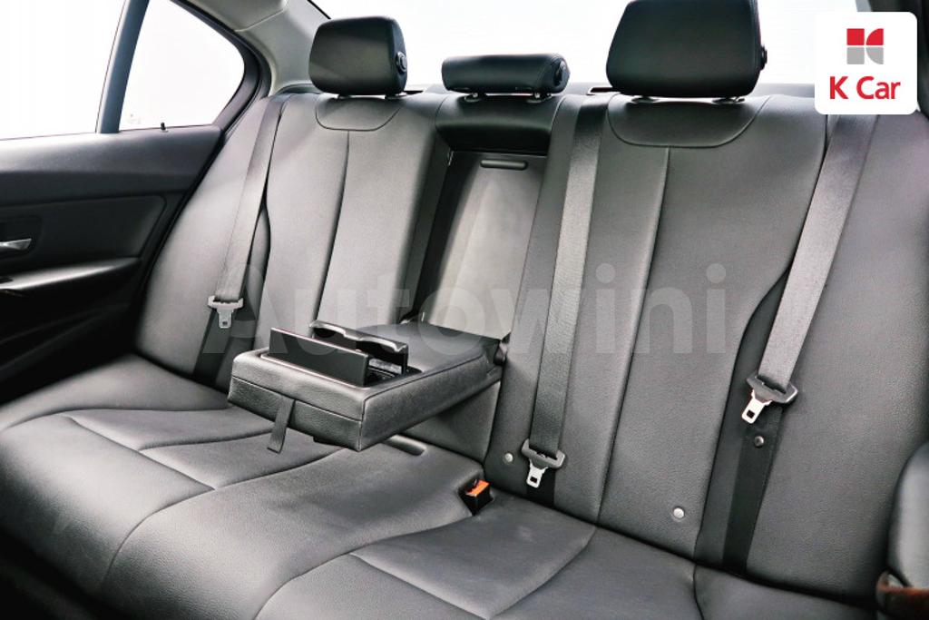 2012 BMW 3 SERIES F30  320I - 11