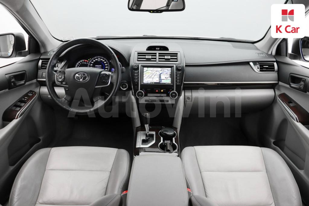 2012 TOYOTA  CAMRY 2.5 XLE - 7