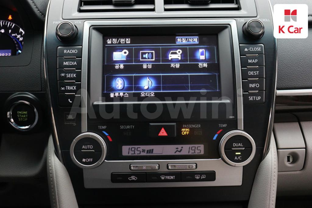 2012 TOYOTA  CAMRY 2.5 XLE - 9