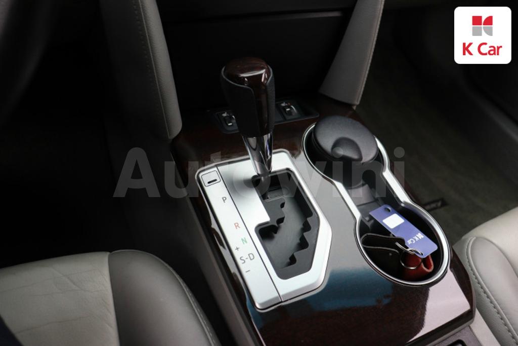 2012 TOYOTA  CAMRY 2.5 XLE - 11
