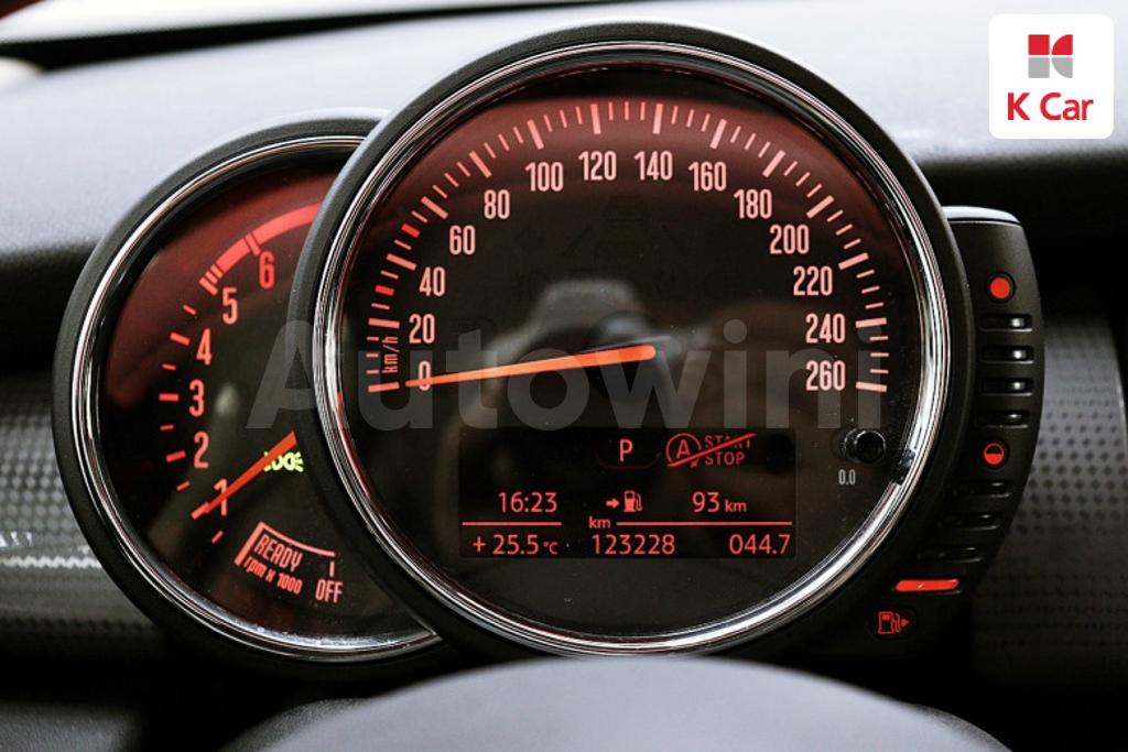 2016 MINI COOPER D MID - 11