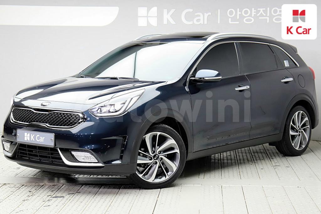 KNACC81CGJA201406 2018 KIA NIRO NOBLESSE-2
