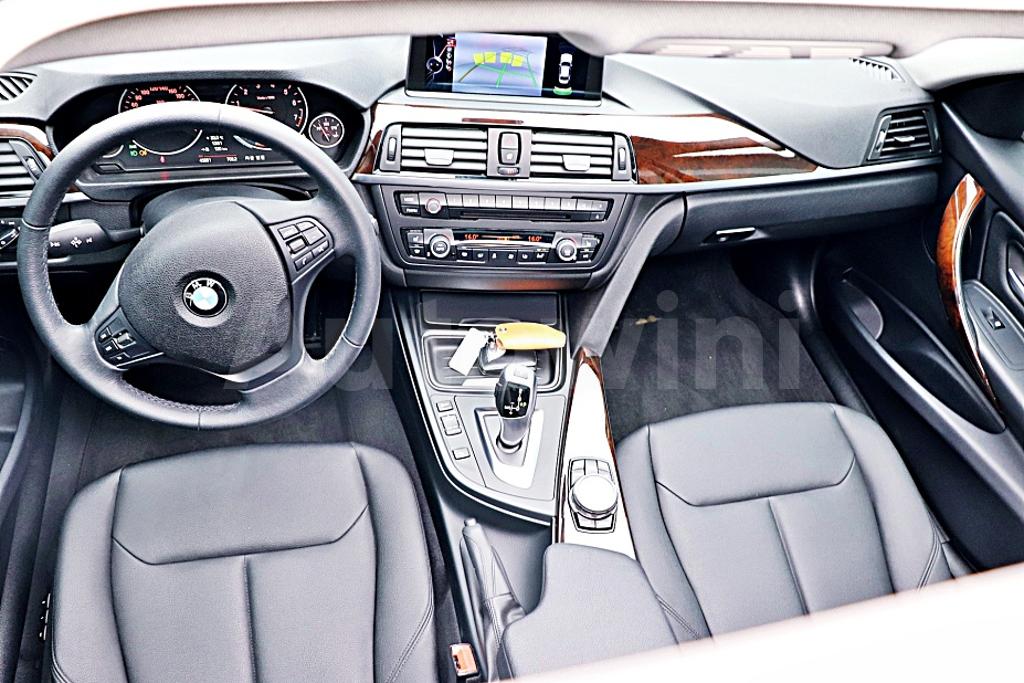 2014 BMW 3 SERIES F30  320I - 21