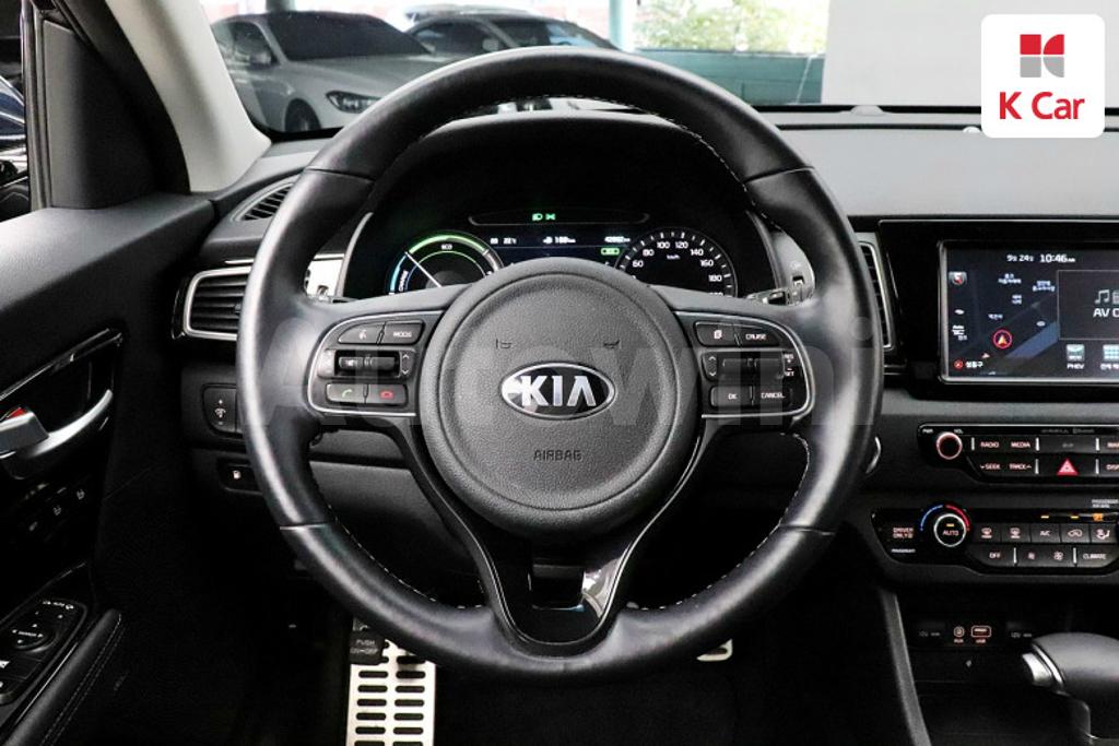 KNACC81DGJA215473 2018 KIA NIRO NOBLESSE-5