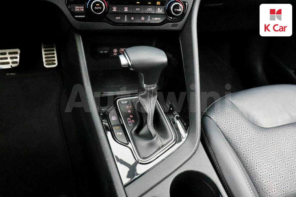 2018 KIA NIRO NOBLESSE - 12