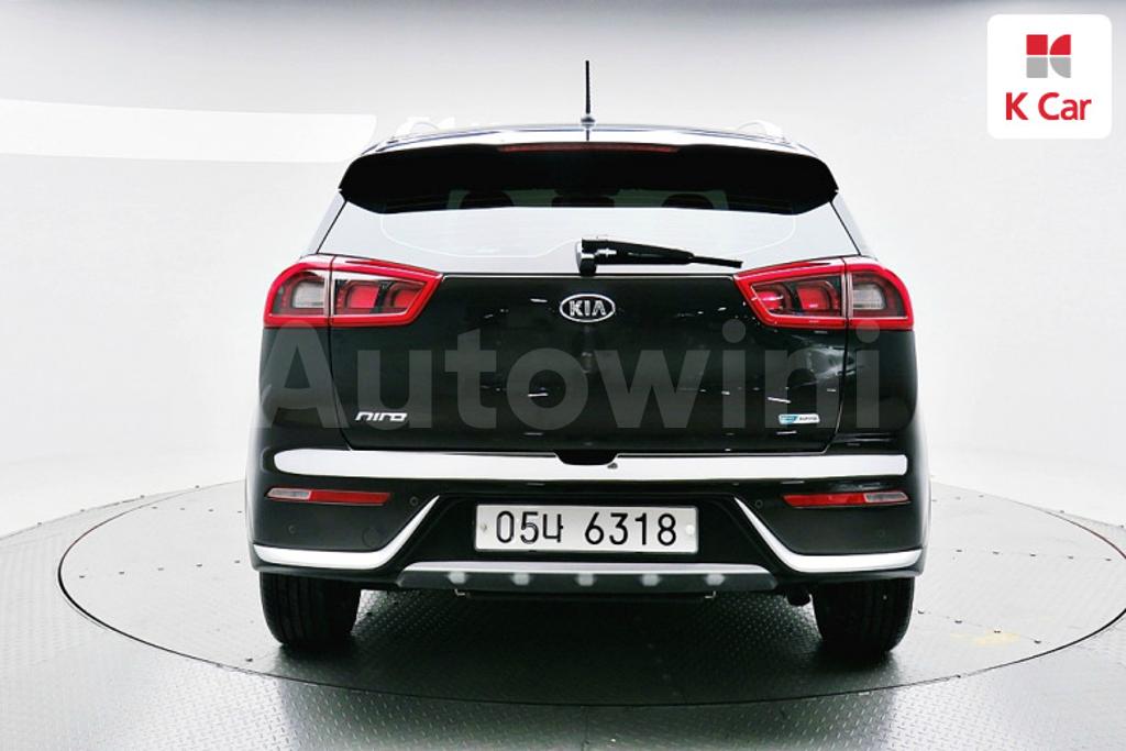 KNACB81CGHA063397 2017 KIA NIRO PRESTIGE-3