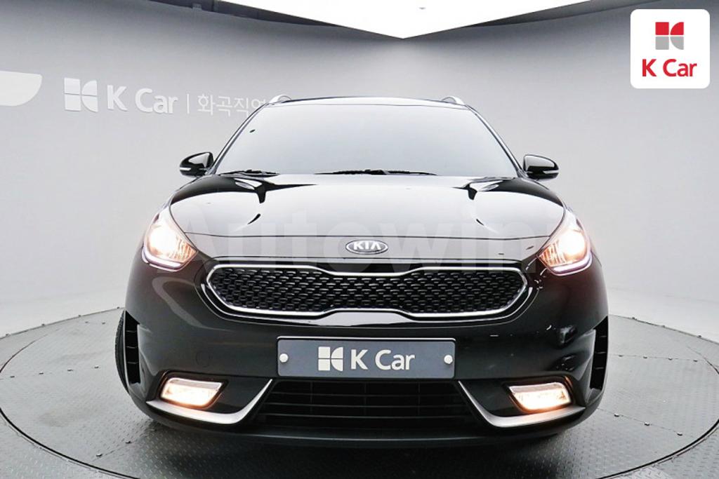 KNACB81CGHA063397 2017 KIA NIRO PRESTIGE-4
