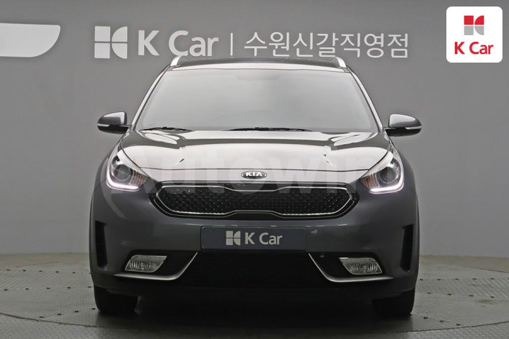 KNACB81CGJA164862 2018 KIA NIRO PRESTIGE-1