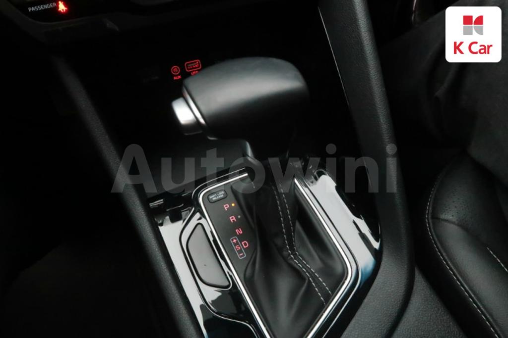 2018 KIA NIRO PRESTIGE - 15