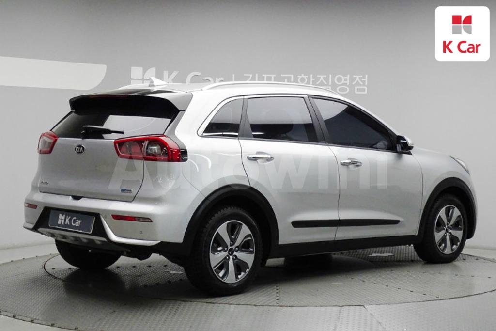 KNACB81CGJA212200 2018 KIA NIRO PRESTIGE-1