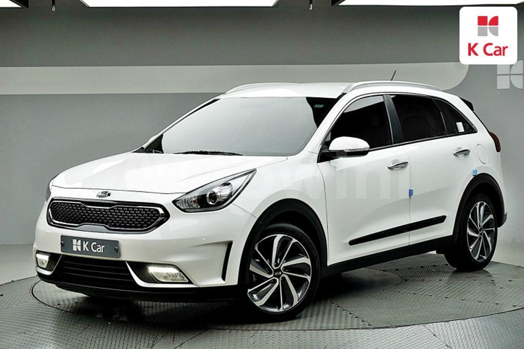 KNACB81CGJA124883 2018 KIA NIRO PRESTIGE-2
