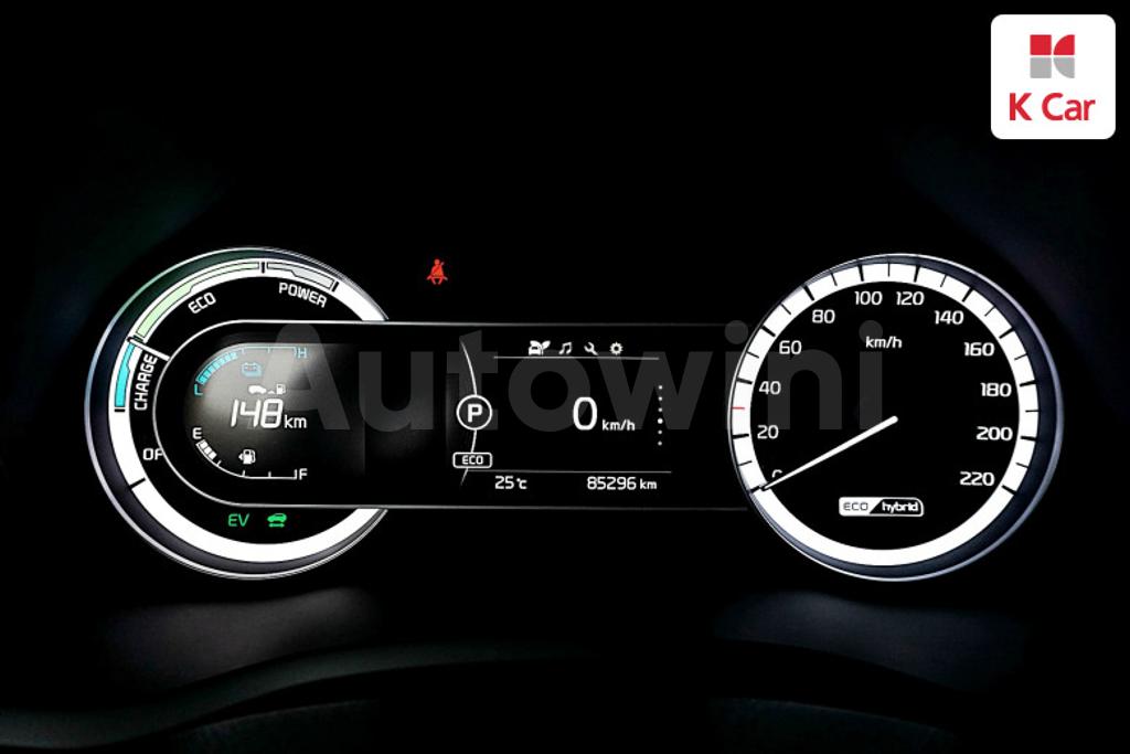 2018 KIA NIRO PRESTIGE - 8