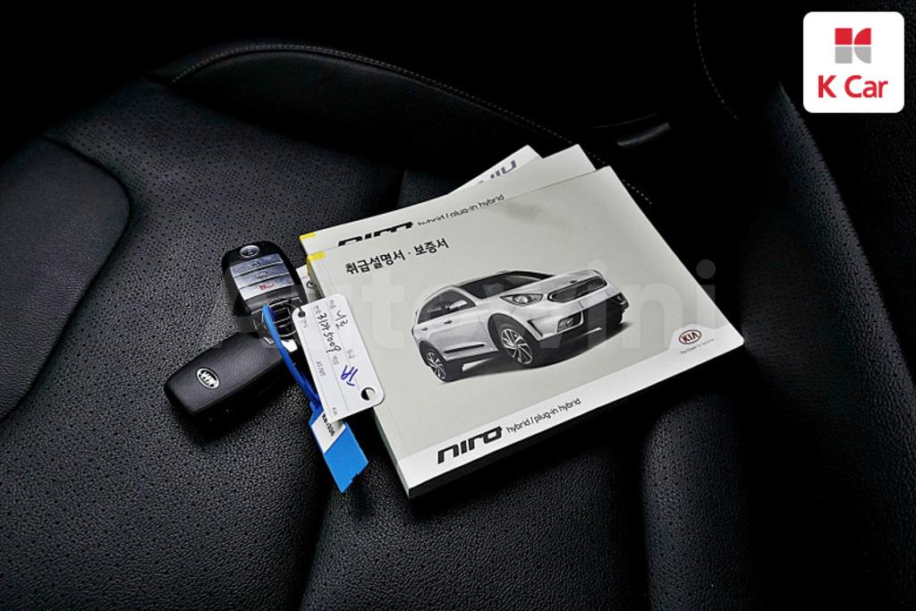2018 KIA NIRO PRESTIGE - 18