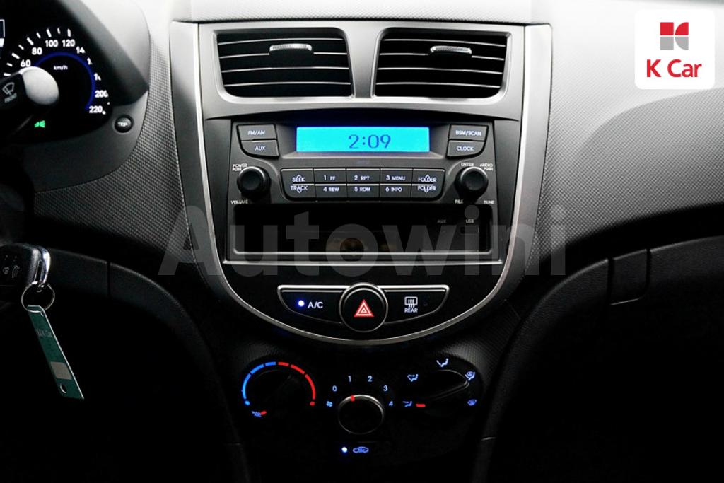 2019 HYUNDAI ACCENT  1.4 VVT STYLE - 10