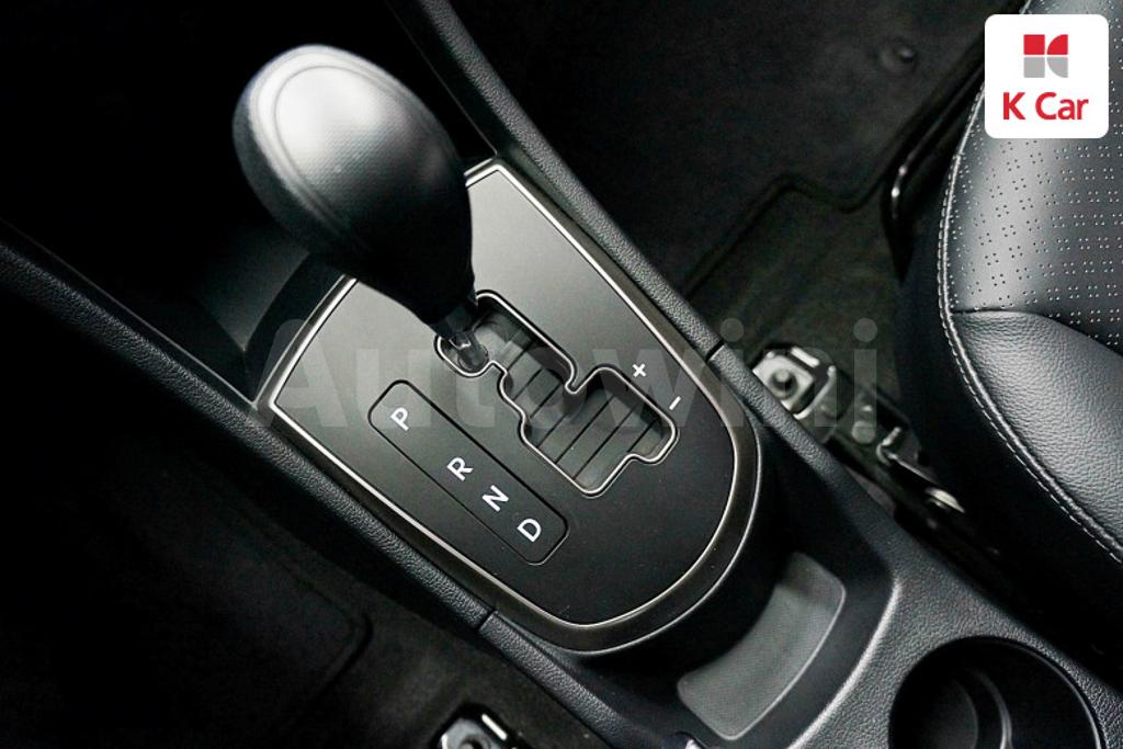 2019 HYUNDAI ACCENT  1.4 VVT STYLE - 11